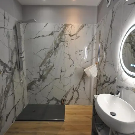 H2ome Acquario Molo Ponte Morosini Con Parcheggio Su Richiesta アパート ジェノヴァ